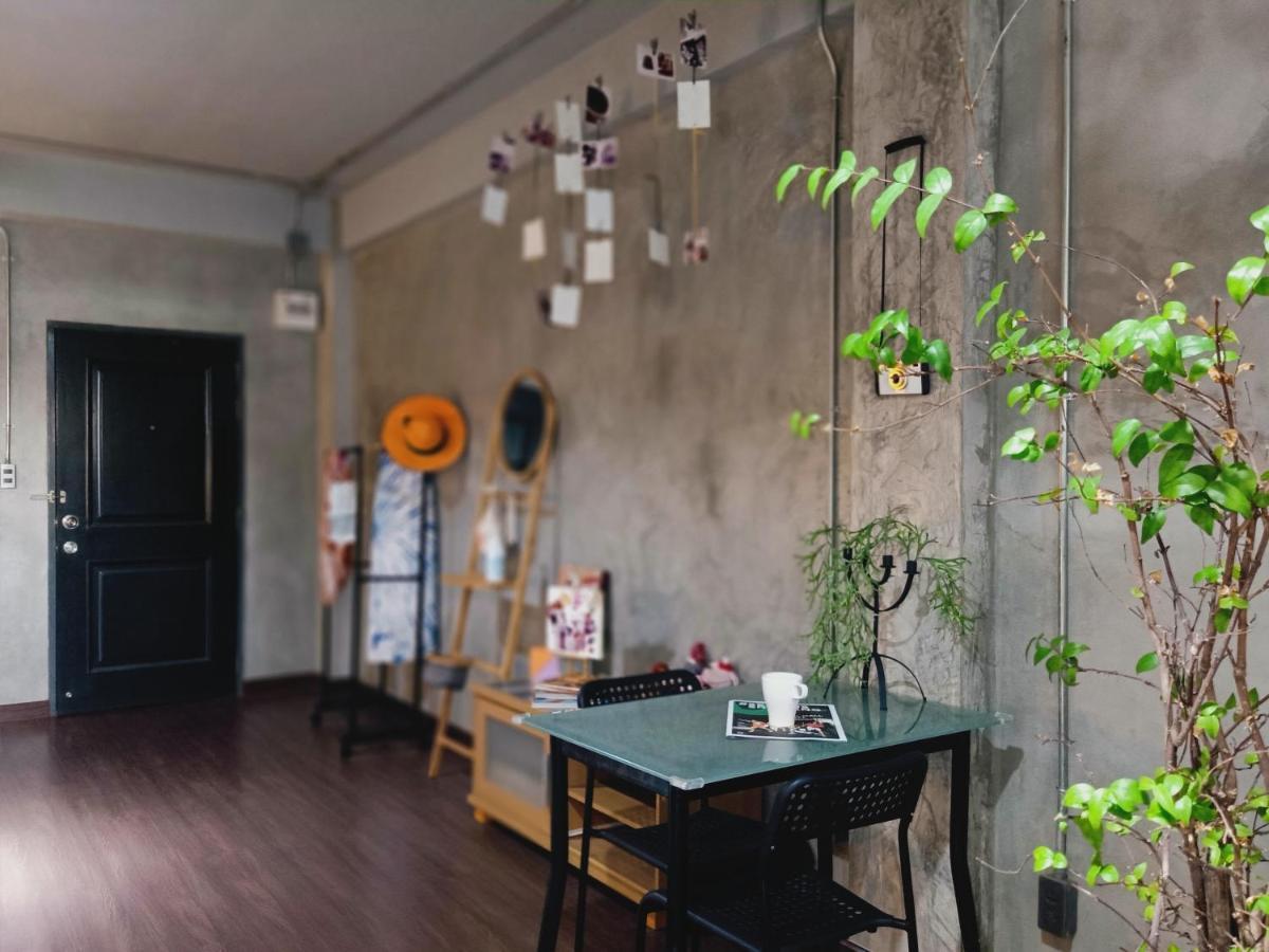 Five Stars Ratchada 19 Vandrerhjem Bangkok Eksteriør bilde