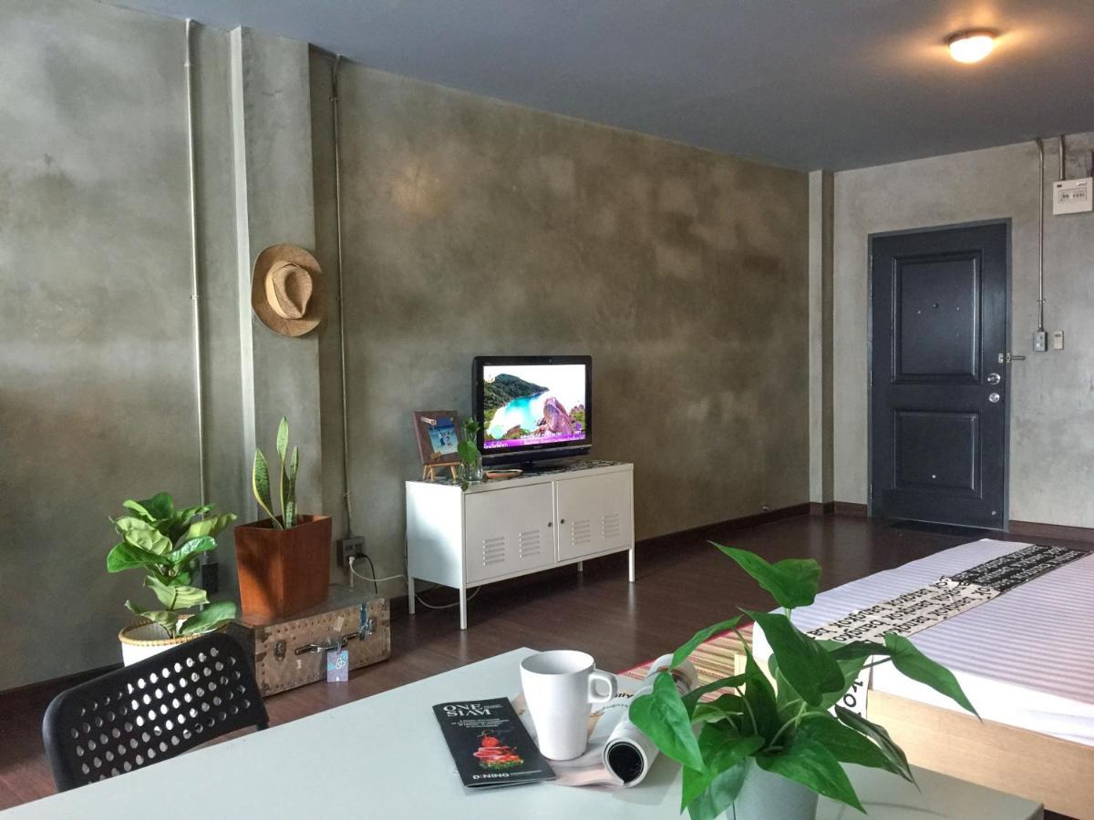 Five Stars Ratchada 19 Vandrerhjem Bangkok Eksteriør bilde