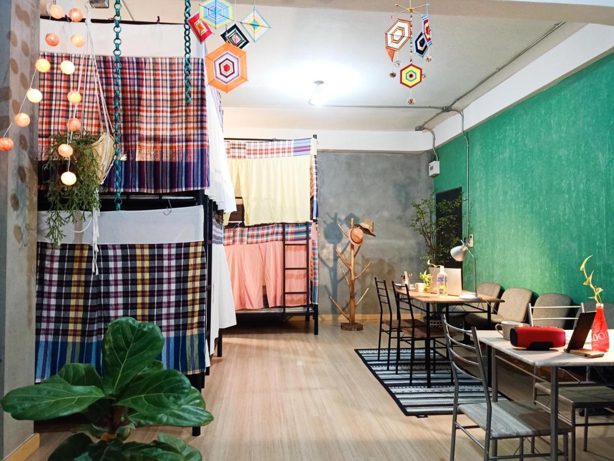 Five Stars Ratchada 19 Vandrerhjem Bangkok Eksteriør bilde