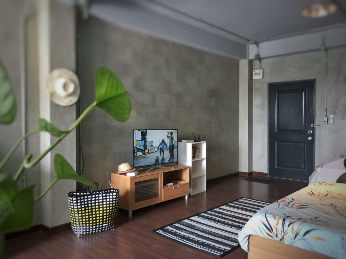 Five Stars Ratchada 19 Vandrerhjem Bangkok Eksteriør bilde